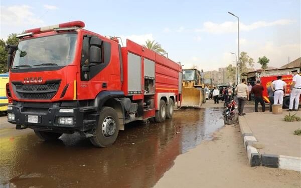 حريق ضخم يلتهم مخزن خردة بمدينة نصر والدفع بـ10 سيارات إطفاء