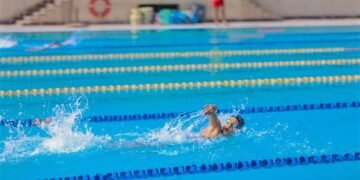 اتحاد السباحة يستبعد لاعبين بسبب مشكلات بالقلب