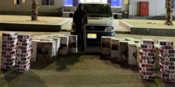 ضبط عاطل بحوزته 12 ألف عبوة سجائر مهربة بمطروح