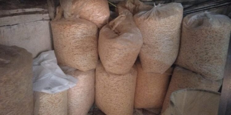 ضبط مصنع “سناكس” غير مرخص و2 طن كلور مجهول بالغربية