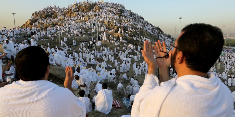 عضو “الشئون الإسلامية”: الحج بتأشيرة زيارة والتهرب من القوانين “لا يجوز شرعاً”