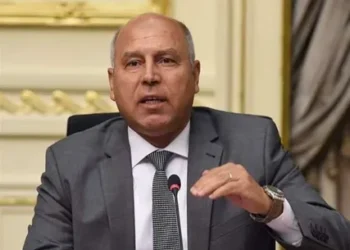 اليوم.. وزير النقل يتفقد مشروعات السكة الحديد بشمال سيناء