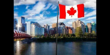 كندا تبدأ تعليق ضرائب الوقود لكبح الأسعار.