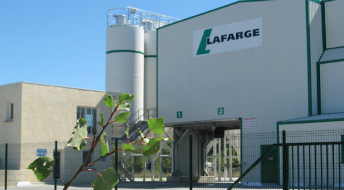 حكم تاريخي بباريس يدين لافارج للأسمنت بتمويل جماعات إرهابية