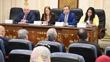 بحضور 4 وزراء.. “اتصالات النواب” تناقش حماية الأطفال من السوشيال ميديا