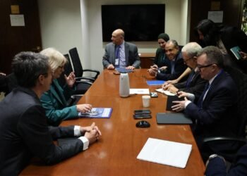 تحرك مصري بواشنطن لجذب الاستثمارات وتوفير ضمانات دولية للمشروعات الكبرى