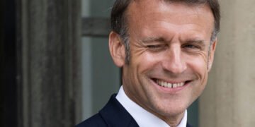 إيمانويل ماكرون يعلن اعتزاله الحياة السياسية نهائيا بعد انتهاء ولايته الثانية 2027