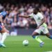سيتي يضرب تشيلسي بثلاثية نظيفة ومرموش يكتفي بمقاعد البدلاء