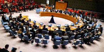 فيتو روسي صيني يحبط مشروع قرار عربي في مجلس الأمن بشأن أمن الملاحة بمضيق هرمز