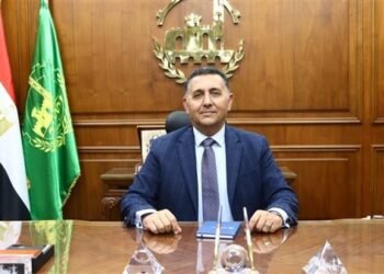 محافظ القليوبية  يلتقي المواطنين اليوم لبحث شكاويهم