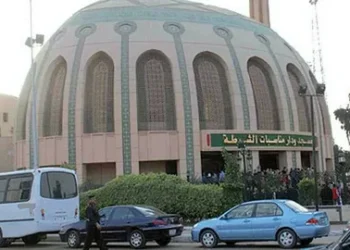 تشييع جنازة الفنانة التشكيلية زينب السجيني من مسجد الشرطة