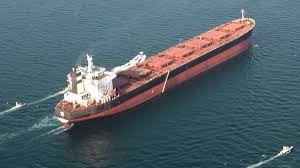 قطر تعلن إحباط هجوم صاروخي إيراني وإصابة ناقلة نفط دون خسائر