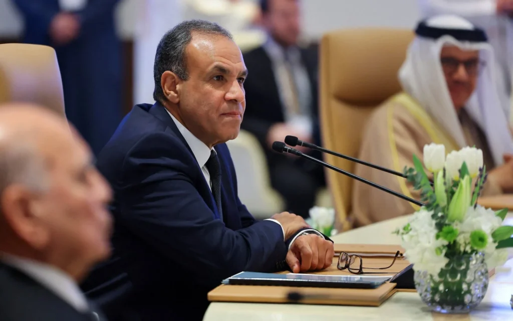 اتصالات دبلوماسية مصرية لبحث مفاوضات إيران وأمريكا