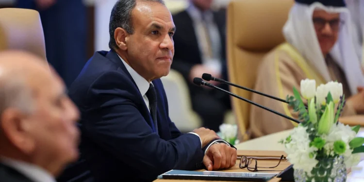 وزير الخارجية يعقد لقاءات مكثفة ويبحث ملفات إقليمية ودولية اليوم