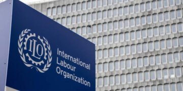 منظمة العمل الدولية: النساء يتقاضين أجورا أقل من الرجال بـ20% عالميًا