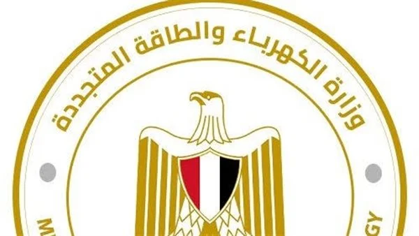 الكهرباء: السيطرة على حريق محطة محولات النقرة بأسوان