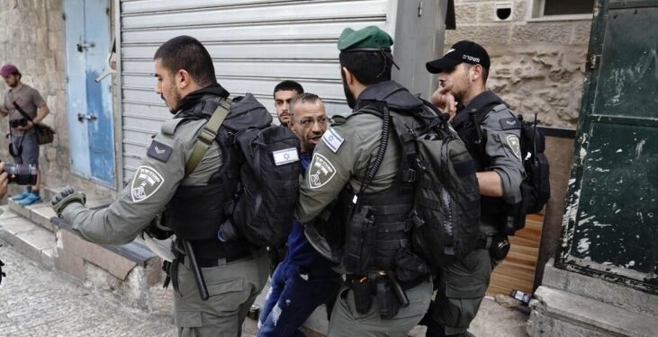 قوات الاحتلال تعتقل 9 شبان من القدس المحتلة