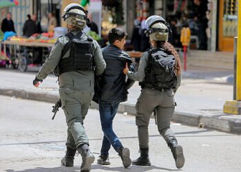 360 طفلا و84 أسيرة فلسطينية يقضون عيد الأضحى بسجون إسرائيل