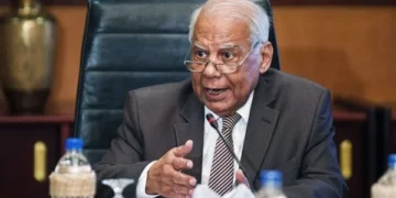 نقل الدكتور حازم الببلاوي رئيس الوزراء الأسبق للمستشفى