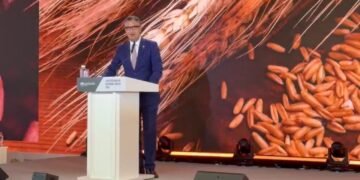 وزير التموين: نعمل على إنشاء مركز عالمي للحبوب وتعزيز التعاون مع روسيا