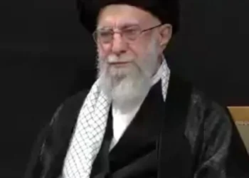 إيران تُعد لإقامة جنازة كبرى للمرشد الراحل علي خامنئي