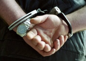 فيديو صادم يهز بورسعيد.. التفاصيل الكاملة لاعتداء شاب على خطيبته داخل عملها