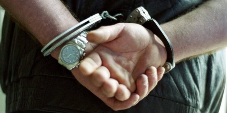 فيديو صادم يهز بورسعيد.. التفاصيل الكاملة لاعتداء شاب على خطيبته داخل عملها