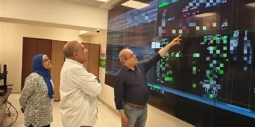 وزير الكهرباء يفاجئ شركة شمال القاهرة بزيارة ميدانية لمتابعة جودة الخدمة خلال عيد الأضحى