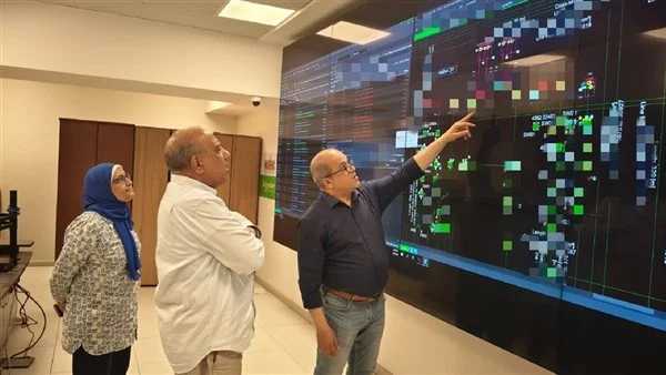 وزير الكهرباء يفاجئ شركة شمال القاهرة بزيارة ميدانية لمتابعة جودة الخدمة خلال عيد الأضحى