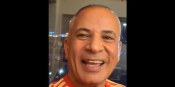 أحمد موسى بتيشرت الأهلي: الزمالك مجاش