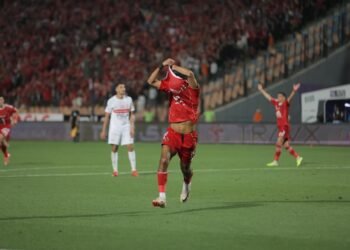 نتيجة مباراة الأهلي والزمالك بالدوري الممتاز.. الأحمر يتقدم بثنائية في الشوط الأول
