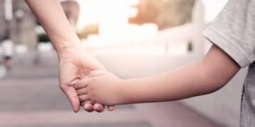 الحبس 6 أشهر حال الامتناع عن إعادة الطفل بعد الاستزارة 