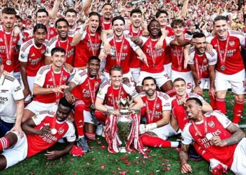 جنون في لندن.. أرسنال يفوز بالدوري الإنجليزي وينهي لعنة 22 عاماً