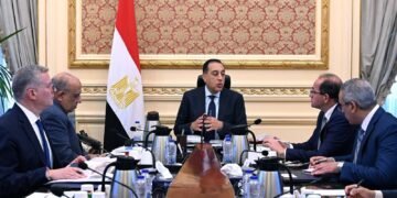 مدبولي يتابع مع وزراء الكهرباء والبترول والمالية تأمين احتياجات الوقود