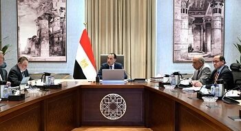 مدبولي يترأس اجتماعاً لتأمين احتياجات وقود محطات الكهرباء لصيف 2026