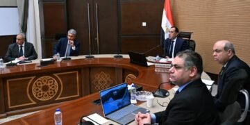 رئيس الوزراء يتابع إجراءات دعم وتحفيز قطاع السياحة