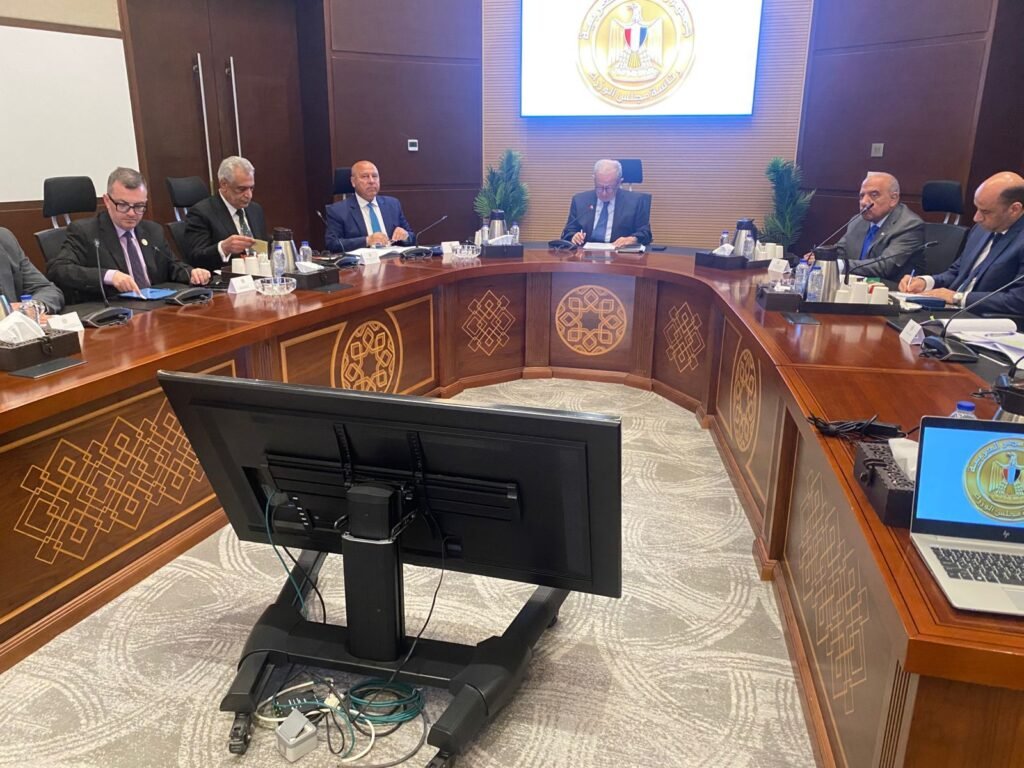 نائب رئيس الوزراء يناقش بعض التعديلات المقترحة بشأن قانون شركات قطاع الأعمال العام