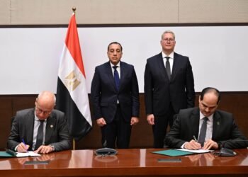 الحكومة توقع مذكرة تفاهم  لاستكشاف الغاز في غرب المتوسط