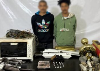 بسلاح ونصف كيلو هيروين.. سقوط عصابة سرقة محال الخردة بالظاهر