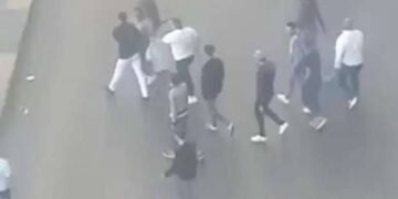إصابة طالب بـ”سنجة” في مشاجرة أمام مدرسة بالفيوم والأمن يلاحق الجناة