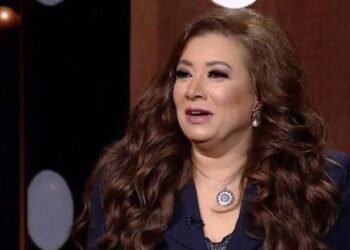 انتصار: عملت بمحل ملابس ومغسلة بخار قبل دخول الفن