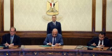 مدبولي يشهد اتفاقاً تاريخياً لتمويل مشروعات طاقة بقدرة 4750 ميجاوات