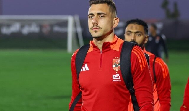 كواليس رحيل جراديشار.. الأهلي يتمسك بـ 2 مليون دولار