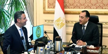 رئيس الوزراء يتابع مع وزير التموين استعدادات استقبال عيد الأضحى