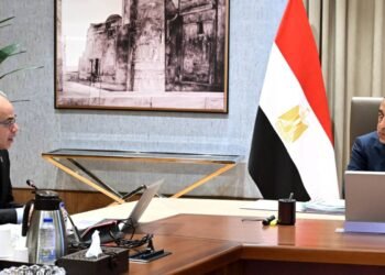 الحكومة تطلق المنصة الإلكترونية للمناطق الاستثمارية وتستهدف توفير 1.2 مليون وظيفة