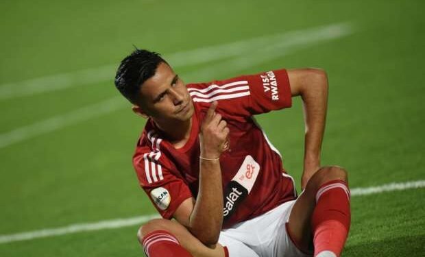 إدارة النادي الأهلي تقرر تسويق المغربي رضا سليم خارج الدوري المصري