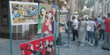 مشاركة 50 رساماً في فعاليات شارع الفن بمنطقة وسط البلد بالقاهرة