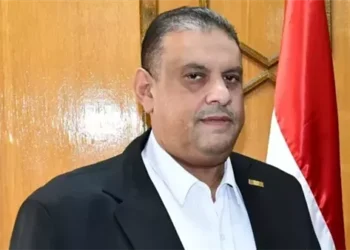 خلال عمله.. وفاة شريف فاروق أمين عام جامعة قناة السويس