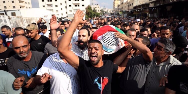 نابلس تشيّع جثمان الطفل يوسف كعابنة بعد استشهاده برصاص الاحتلال بالضفة