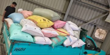 ضبط 2.5 طن قمح غير مطابق للمواصفات داخل هنجر بمركز إطسا في الفيوم